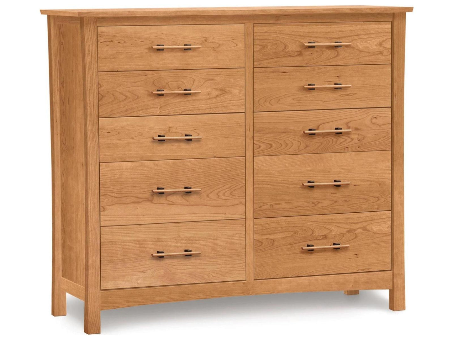 Furniture Monterey 10-Drawer Dresser in Natural Cherry