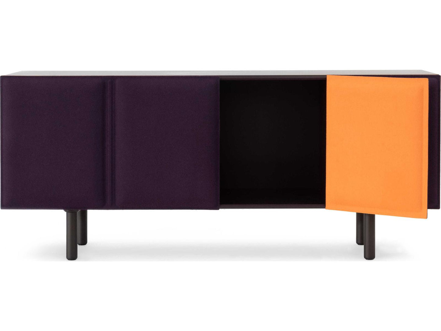 Tacito 89 Media Console,"<div class="flex flex-col max-w-1/4">
<span class="w-full text-base font-semibold mb-2">Features</span><ul class="list-disc pl-5">
<li class="text-sm my-1"><div class="w-full html-content-container">MDF, doors in felt, feet in ano
