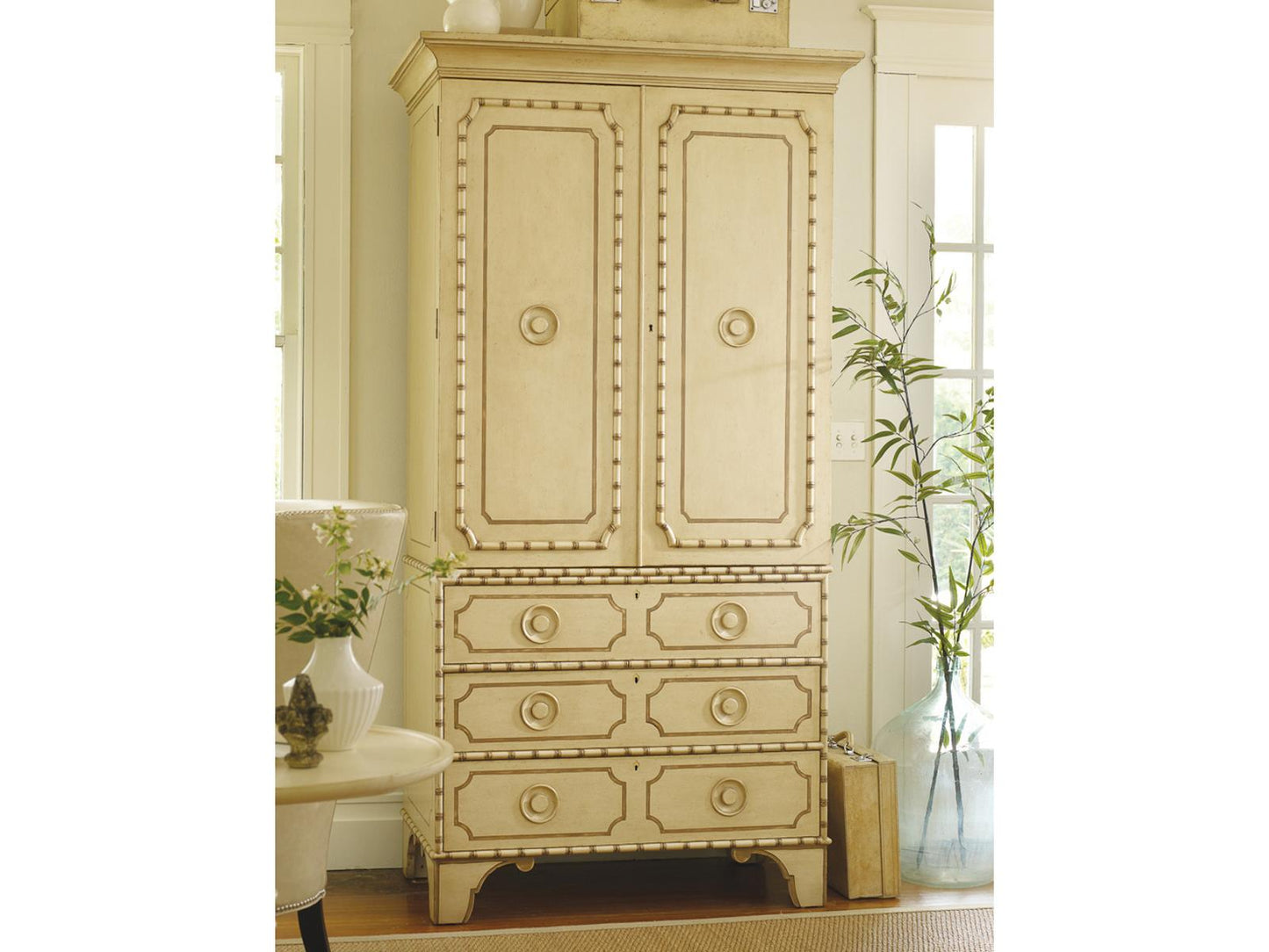 Big Coppitt Key Linen Chest
