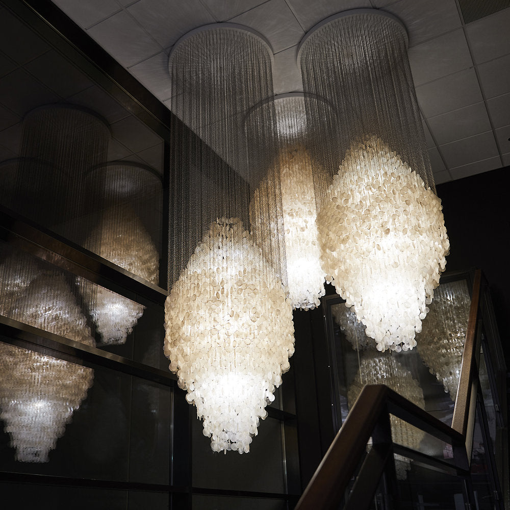 Fun 8DM Chandelier