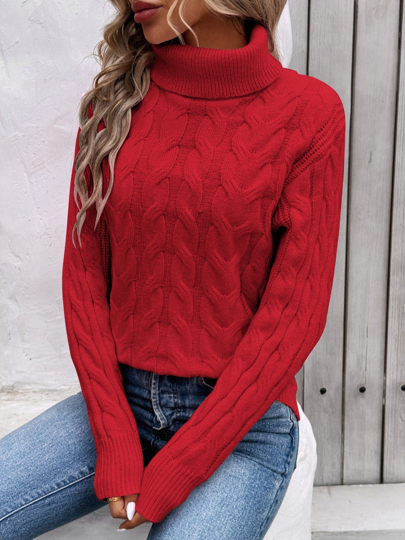 Women’s Cozy Cable-Knit Turtleneck Sweater Timeless Winter Elegance