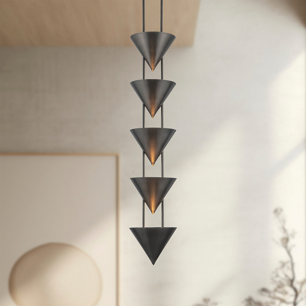Versus Pendant
