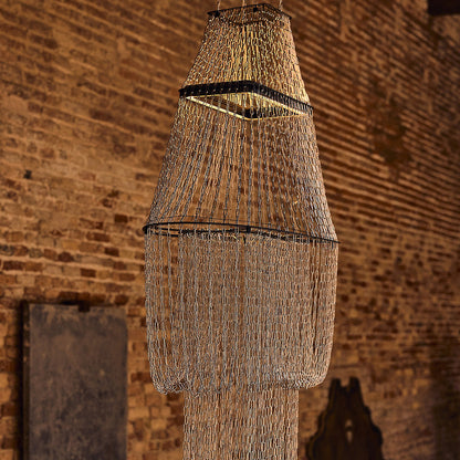Lampe C LED Chandelier