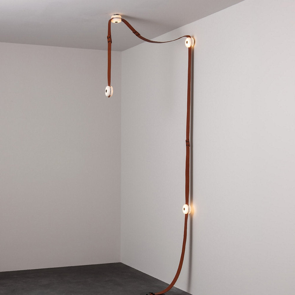SNAPS Floor-to-Ceiling Plug-in LED Lamp
