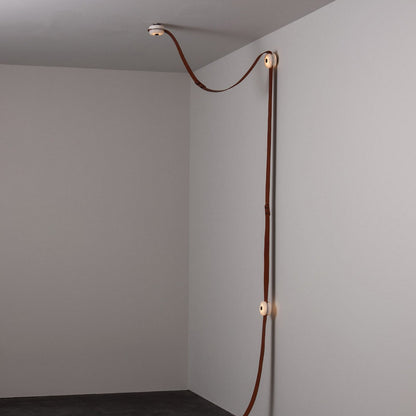 SNAPS Floor-to-Ceiling Plug-in LED Lamp