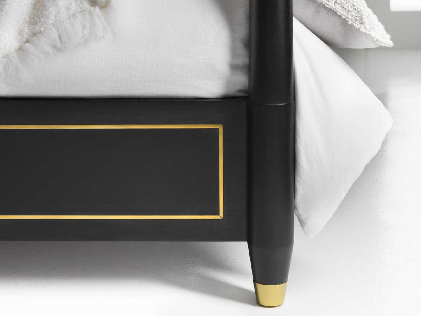 Concourde King Ebony Wood Four Poster Bed