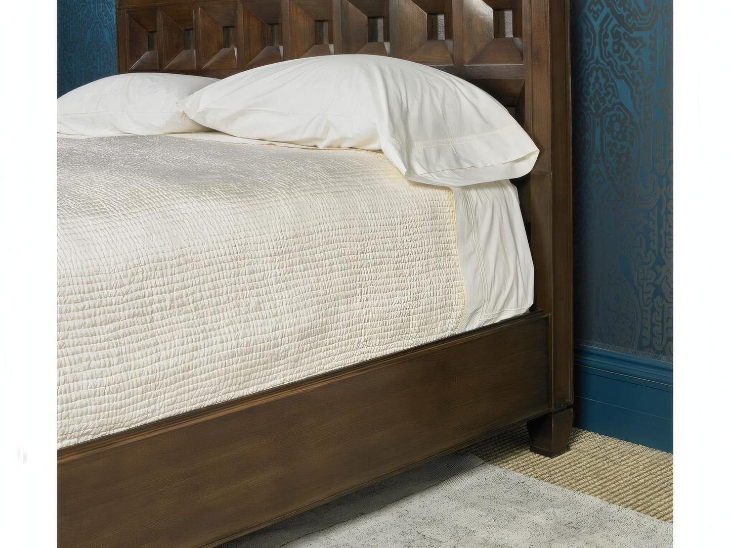 Vice Versa King Panel Bed in Brown Walnut Wood