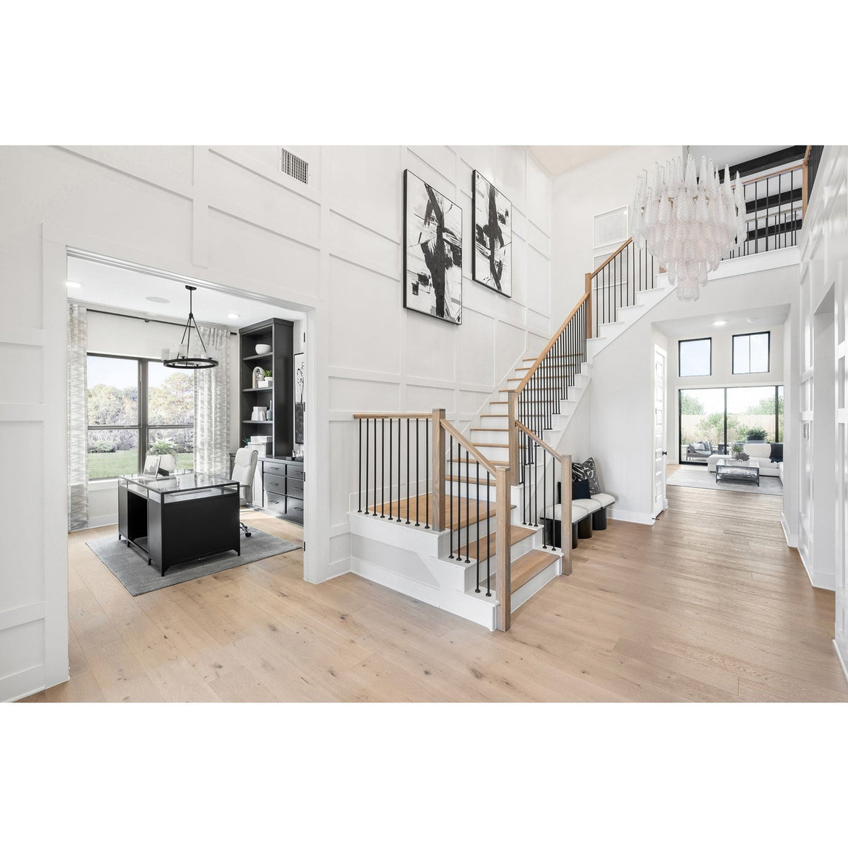Ollie 21 Light Chandelier