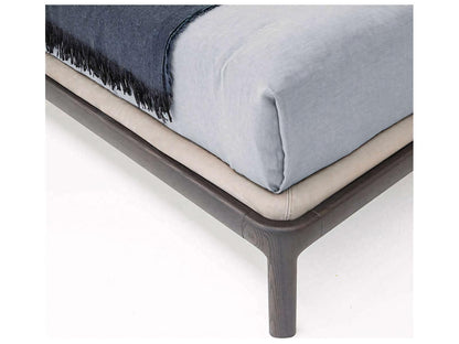 Fushimi King Platform Bed with Beige Upholstery and Solid Wood Frame