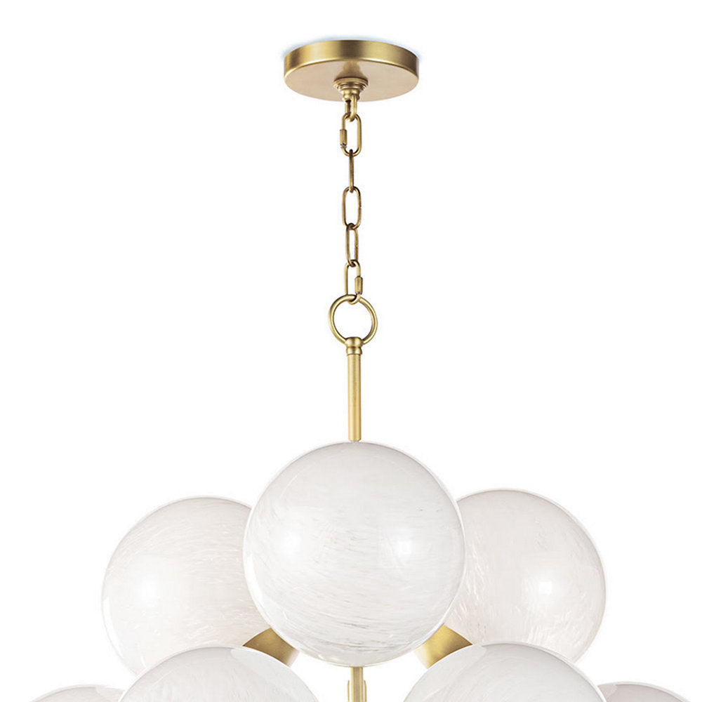 La Dame Chandelier