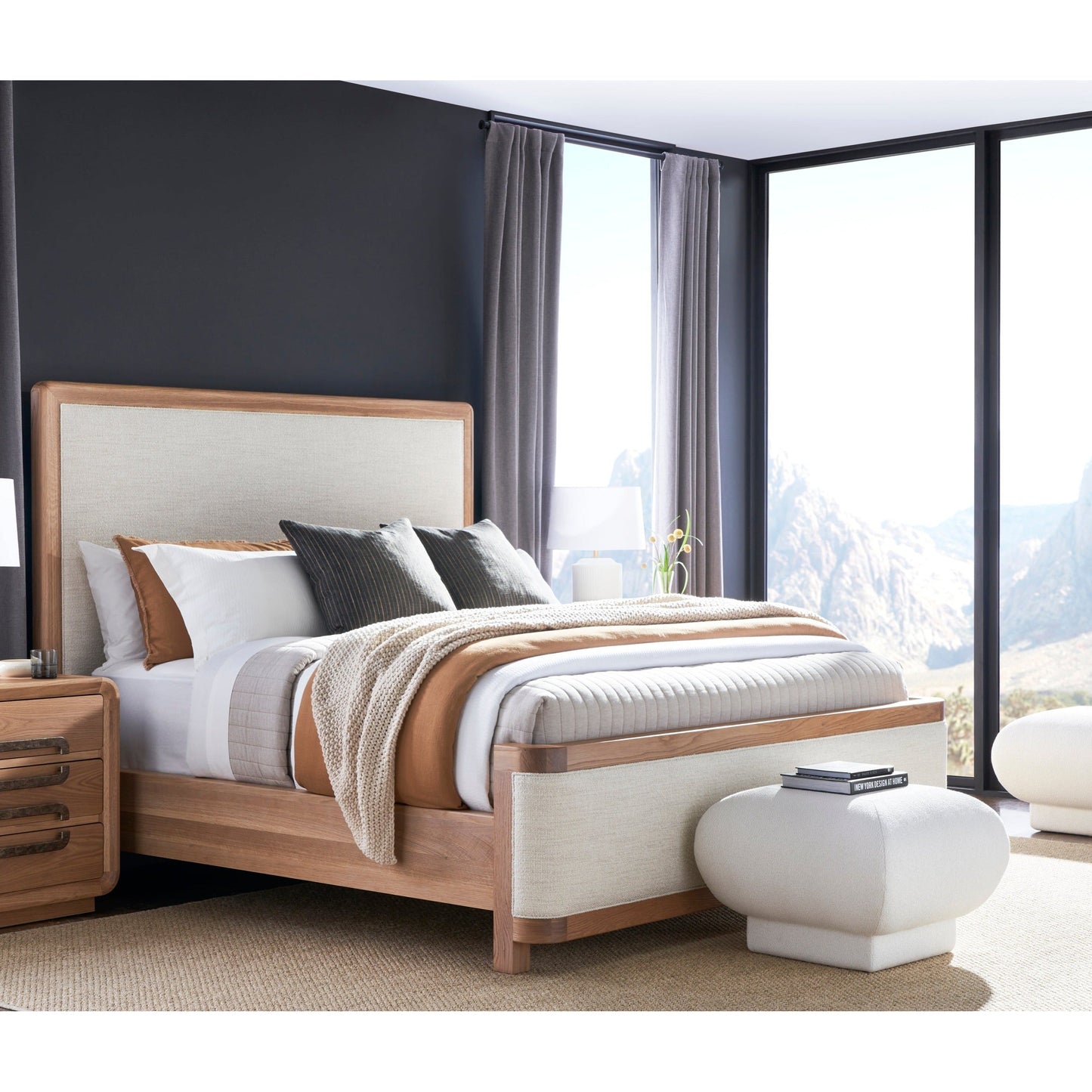 Vanguard Form Bed